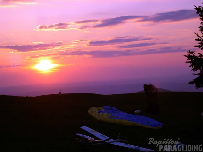 2005_K13.05_Wasserkuppe_Paragliding_041.jpg