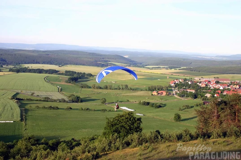 2005_K18.05_Wasserkuppe_Paragliding_011.jpg