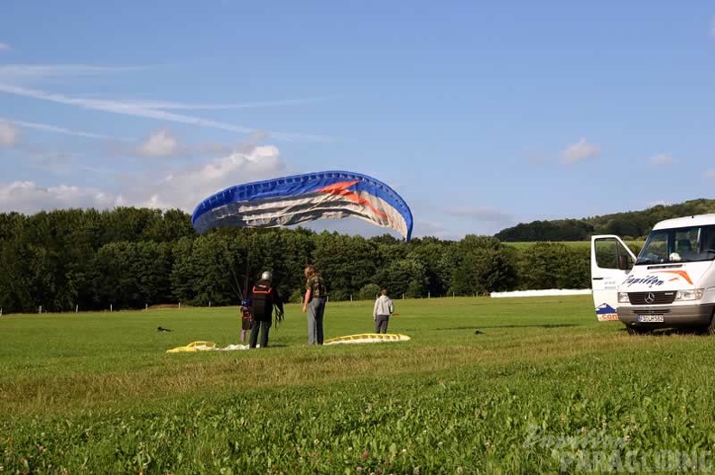 2005 K22.05 Wasserkuppe Paragliding 013