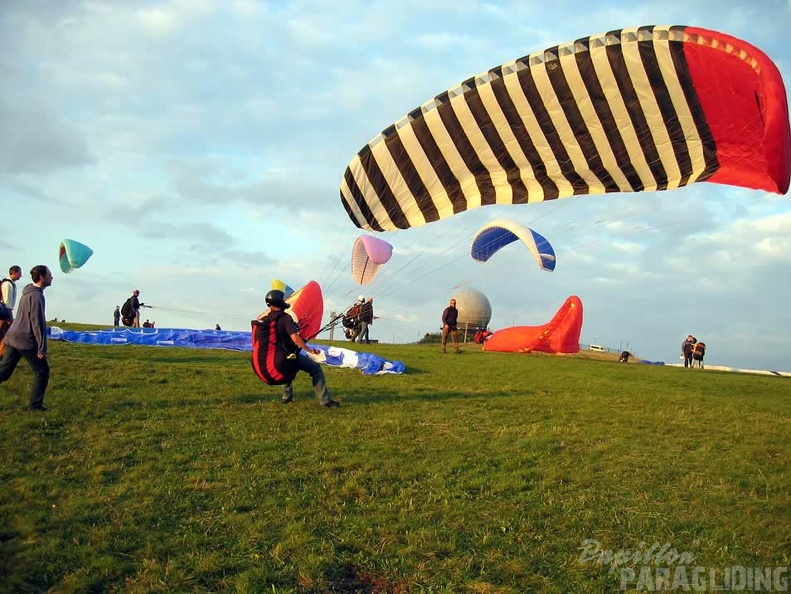 2005_K24.05_Wasserkuppe_Paragliding_022.jpg