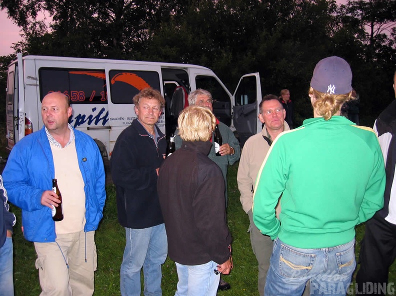 2005_K26.05_Wasserkuppe_Paragliding_015.jpg