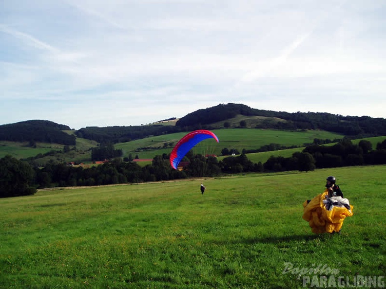 2005_K27.05_Wasserkuppe_Paragliding_072.jpg