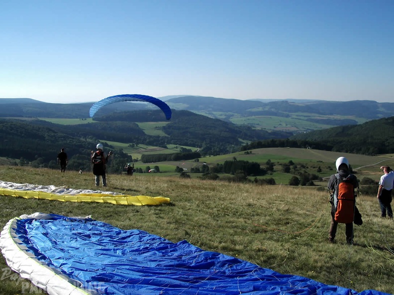 2005 K28.05 Wasserkuppe Paragliding 019