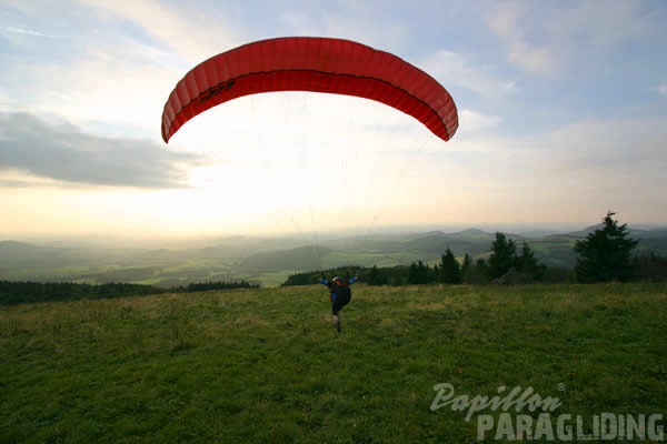 2005 K30.05 Gleitschirm Wasserkuppe 015