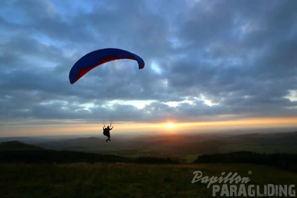 2005 K30.05 Gleitschirm Wasserkuppe 025