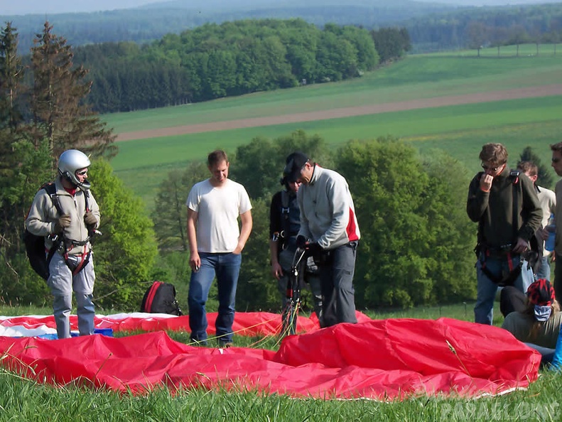 2007_KK11.07_Gleitschirm_Wasserkuppe_017.jpg