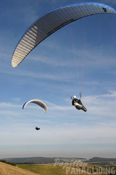 2007_Suedhang_Soaring_Gleitschirm_Wasserkuppe_013.jpg