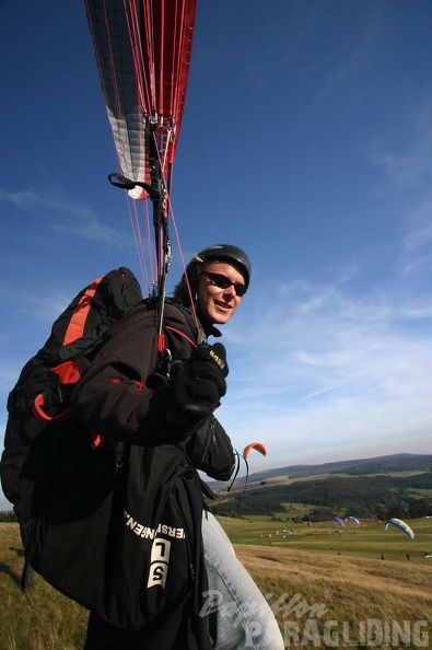 2007 Suedhang Soaring Gleitschirm Wasserkuppe 022