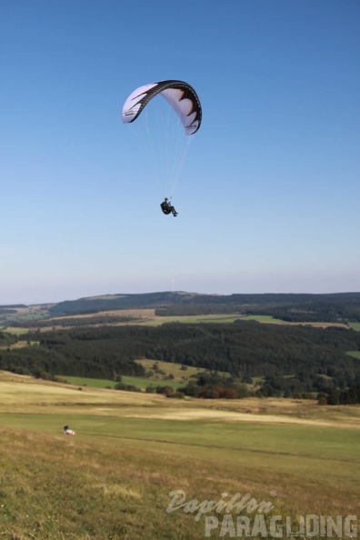 2009 RK32.09 Wasserkuppe Paragliding 003