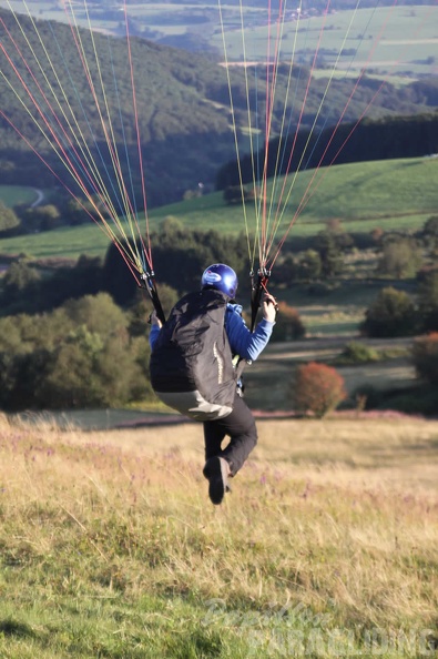 2009_RS33.09_Wasserkuppe_Paragliding_030.jpg