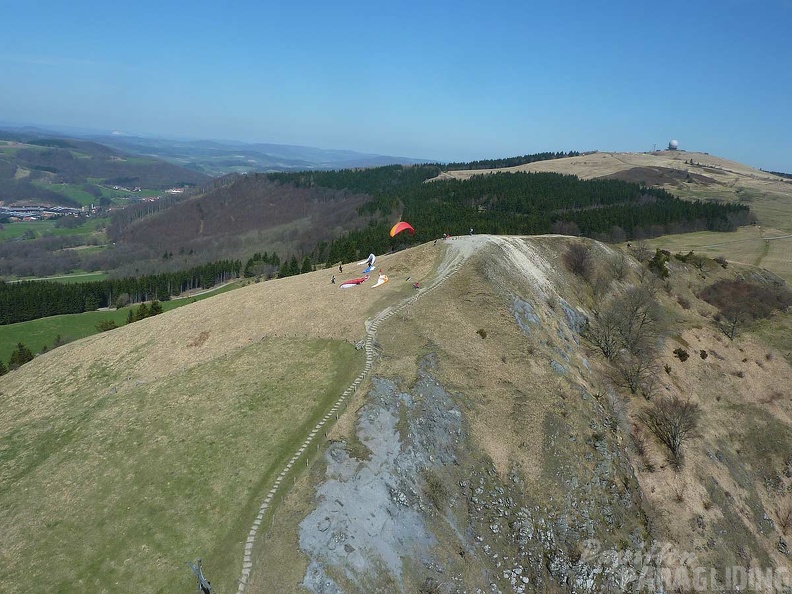 2010_Aprilfliegen_Wasserkuppe_Paragliding_078.jpg