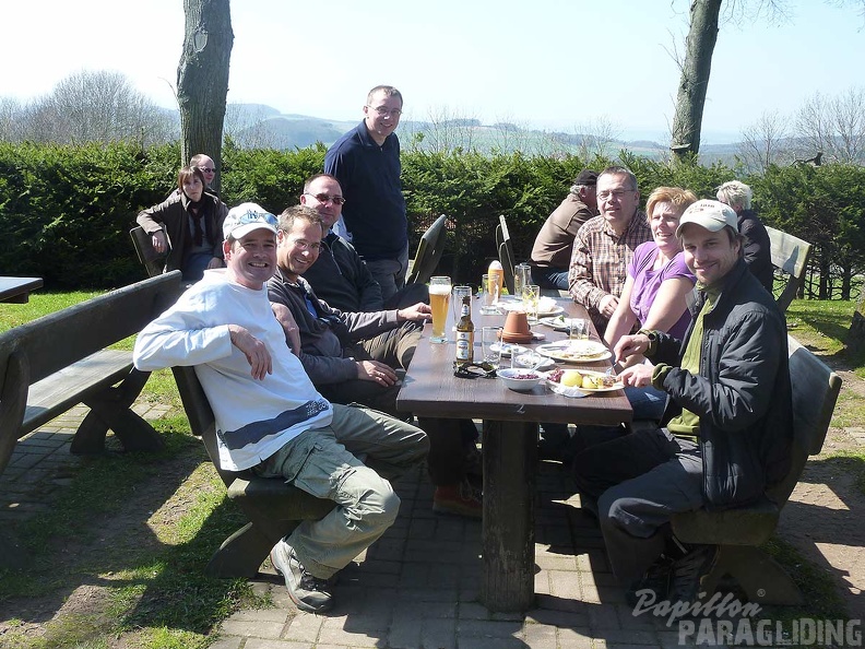 2010_Aprilfliegen_Wasserkuppe_Paragliding_093.jpg