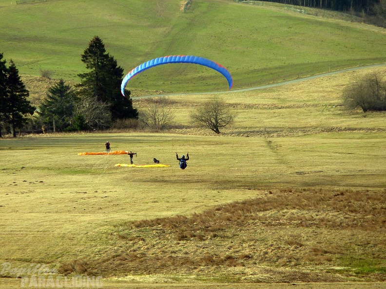 2010_RK.APRIL_Wasserkuppe_Paragliding_014.jpg
