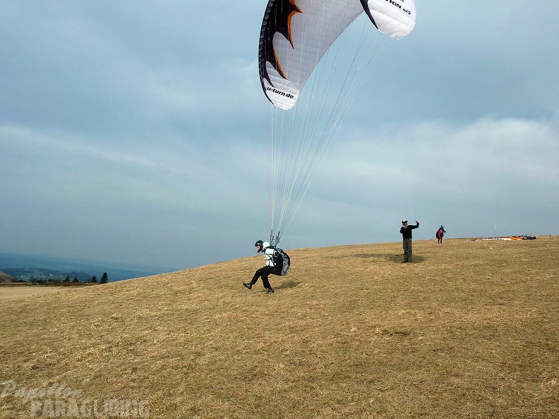 2010_RK.APRIL_Wasserkuppe_Paragliding_036.jpg