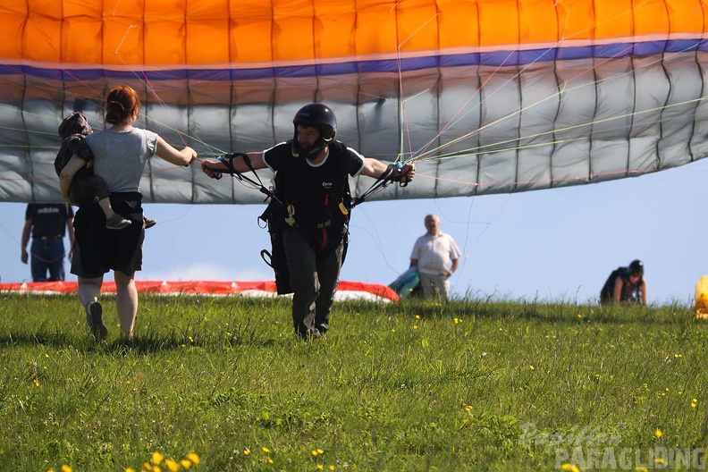 2010 RK22.10 Wasserkuppe Paragliding 011