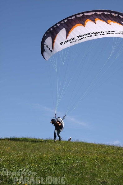 2010 RK22.10 Wasserkuppe Paragliding 054