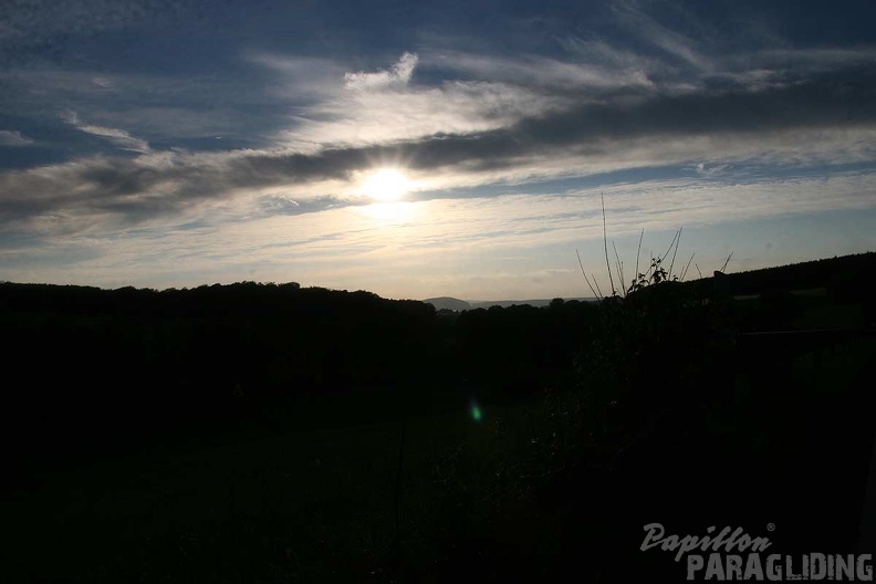 2010_RK24.10_Wasserkuppe_Paragliding_001.jpg