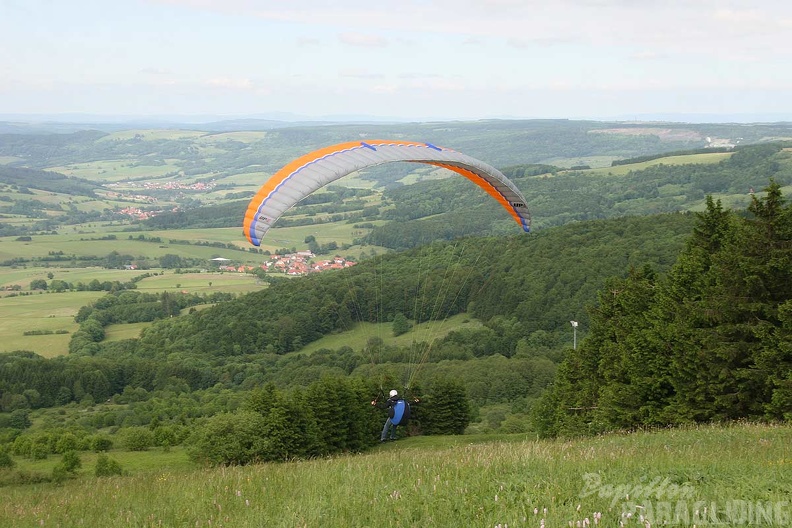 2010_RK24.10_Wasserkuppe_Paragliding_030.jpg