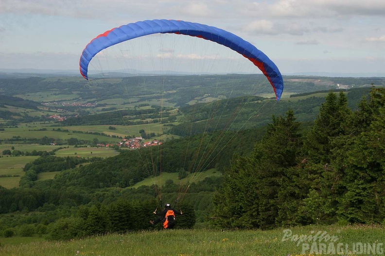 2010 RK24.10 Wasserkuppe Paragliding 041