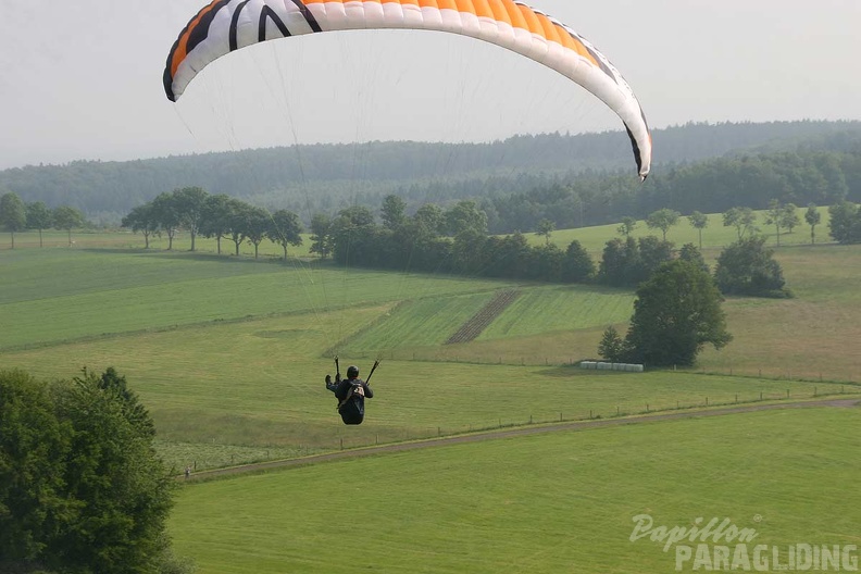 2010_RK24.10_Wasserkuppe_Paragliding_075.jpg