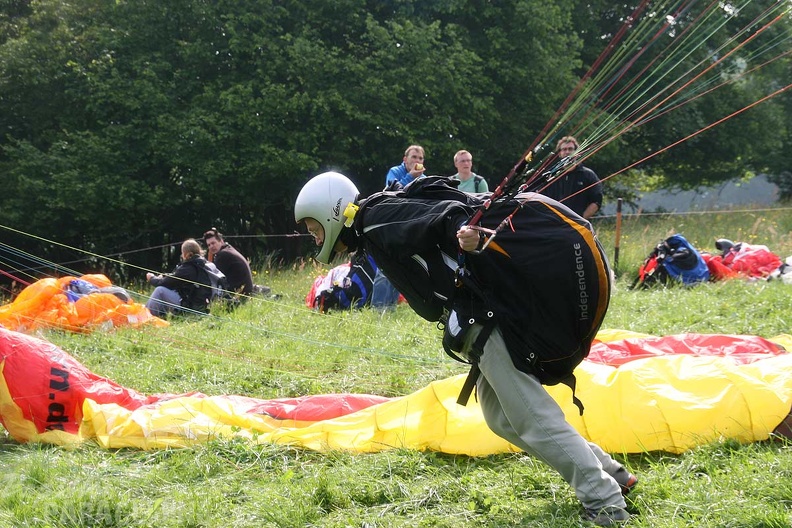 2010 RK24.10 Wasserkuppe Paragliding 081