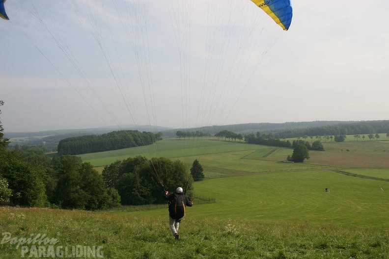 2010 RK24.10 Wasserkuppe Paragliding 082