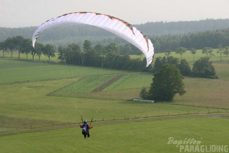 2010 RK24.10 Wasserkuppe Paragliding 089