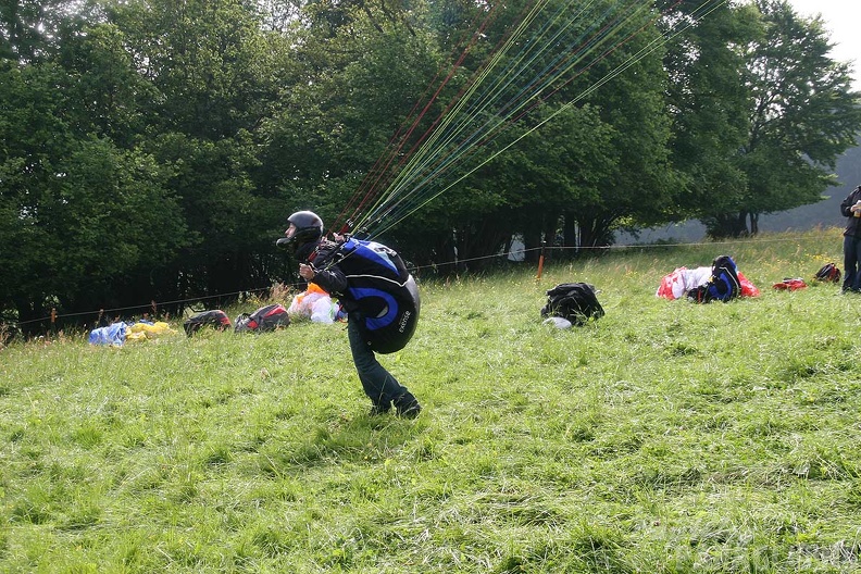 2010 RK24.10 Wasserkuppe Paragliding 096