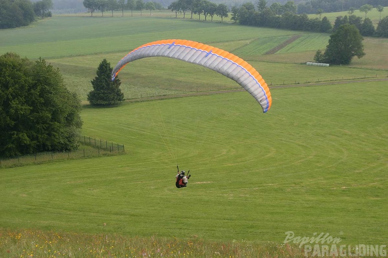 2010 RK24.10 Wasserkuppe Paragliding 101