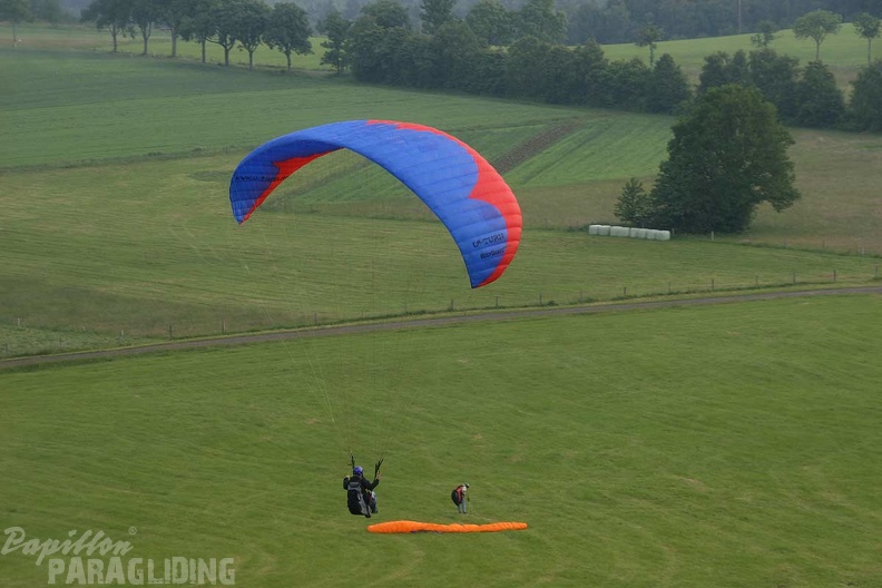 2010 RK24.10 Wasserkuppe Paragliding 103