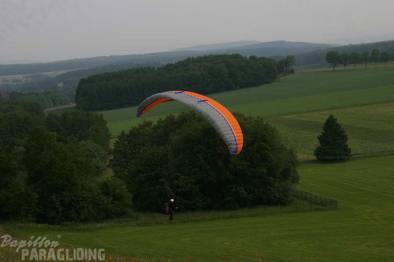 2010 RK24.10 Wasserkuppe Paragliding 106