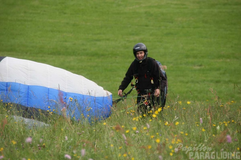 2010 RK24.10 Wasserkuppe Paragliding 119