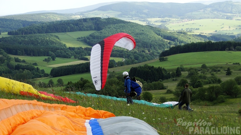 2010 RK25.10 Wasserkuppe Paragliding 011