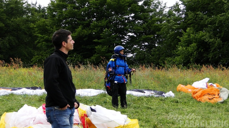 2010_RK25.10_Wasserkuppe_Paragliding_035.jpg