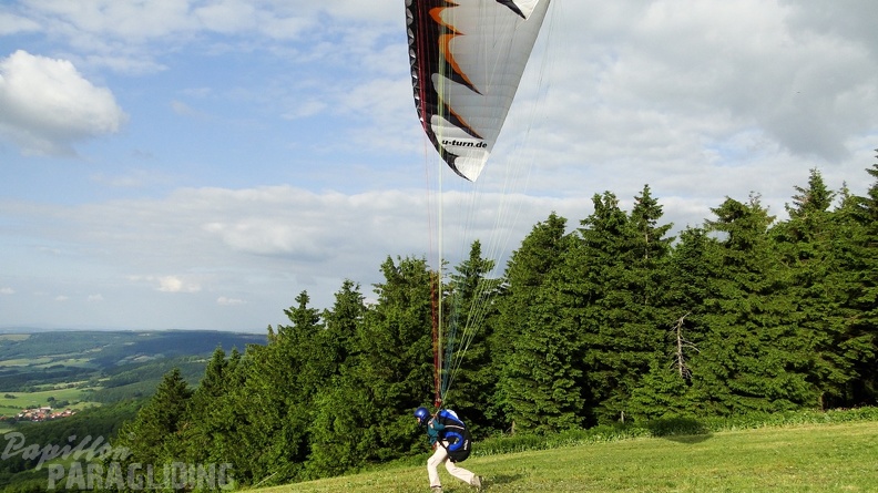 2010 RK25.10 Wasserkuppe Paragliding 057