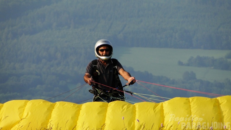 2010_RK25.10_Wasserkuppe_Paragliding_063.jpg