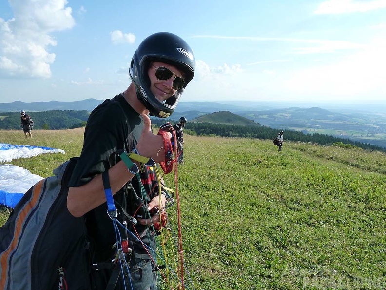 2010_RK28.10_Wasserkuppe_Paragliding_028.jpg