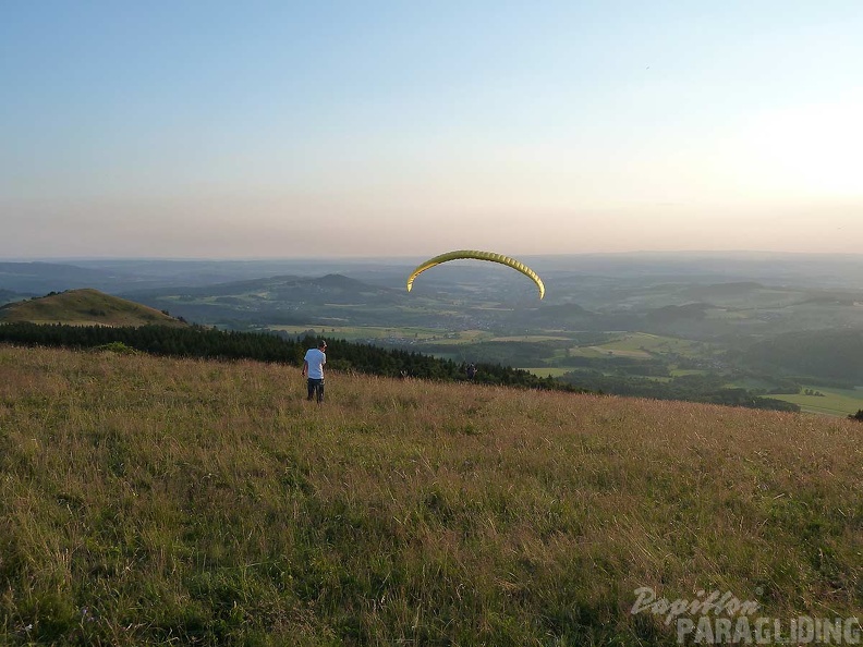 2010_RK28.10_Wasserkuppe_Paragliding_060.jpg