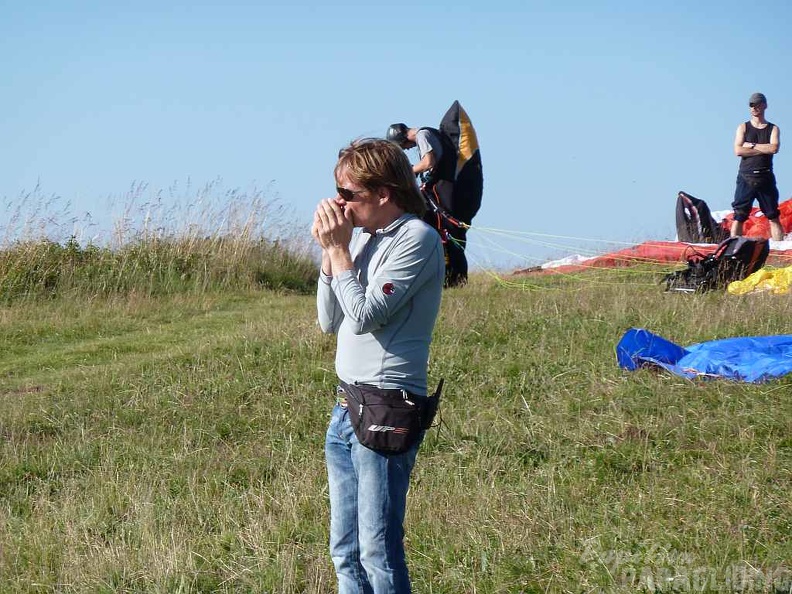 2010_RK28.10_Wasserkuppe_Paragliding_114.jpg