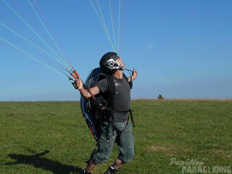 2010 RK28.10 Wasserkuppe Paragliding 121