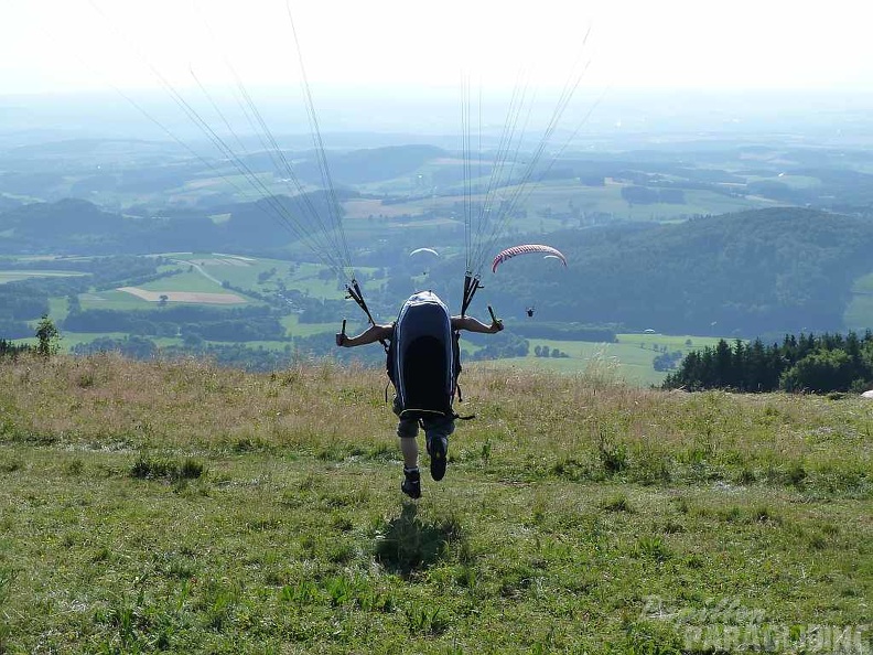 2010 RK28.10 Wasserkuppe Paragliding 122