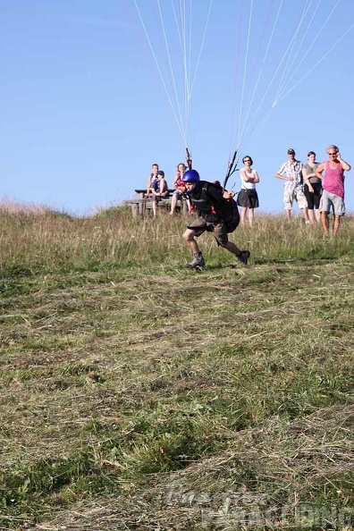 2010 RK28.10 Wasserkuppe Paragliding 131