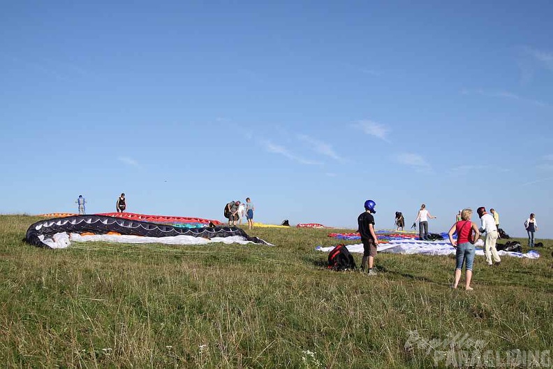 2010_RK28.10_Wasserkuppe_Paragliding_149.jpg