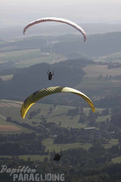 2010_RK28.10_Wasserkuppe_Paragliding_152.jpg