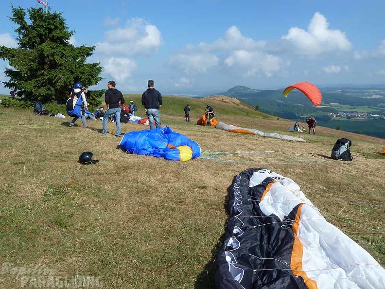 2010 RK28.10 1 Wasserkuppe Paragliding 012