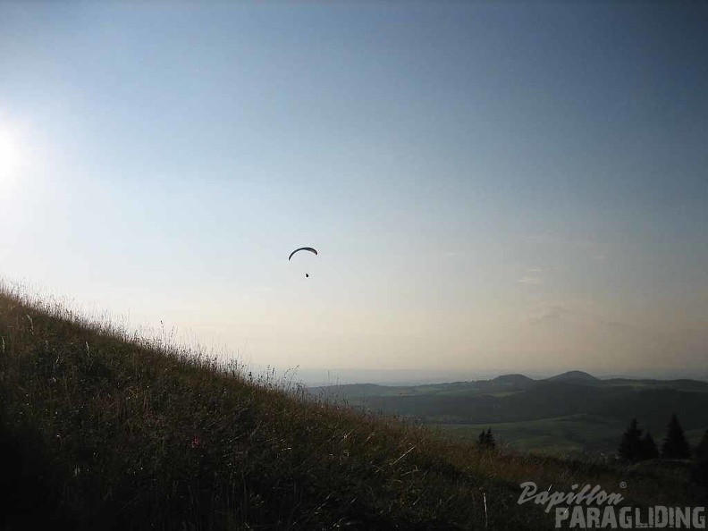 2010 RK31.10 Wasserkuppe Paragliding 003