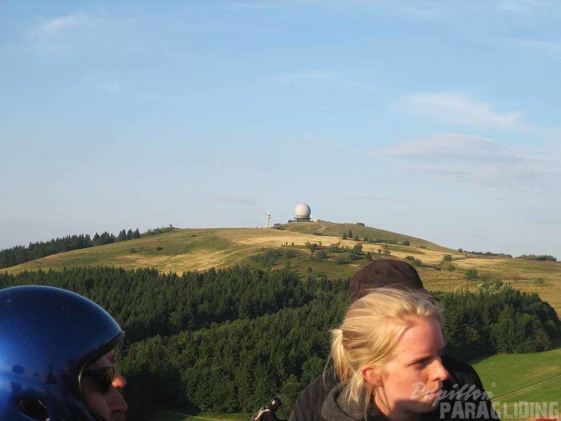 2010_RK31.10_Wasserkuppe_Paragliding_009.jpg