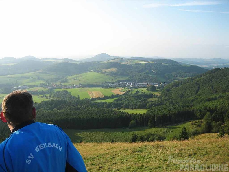 2010 RK31.10 Wasserkuppe Paragliding 012