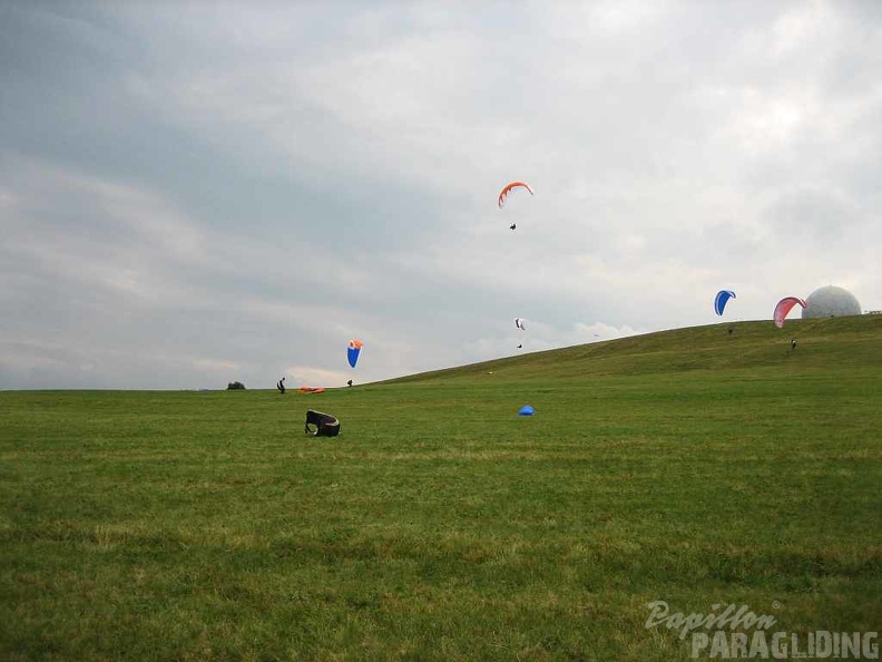 2010_RK31.10_Wasserkuppe_Paragliding_042.jpg