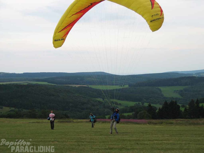2010 RK31.10 Wasserkuppe Paragliding 043